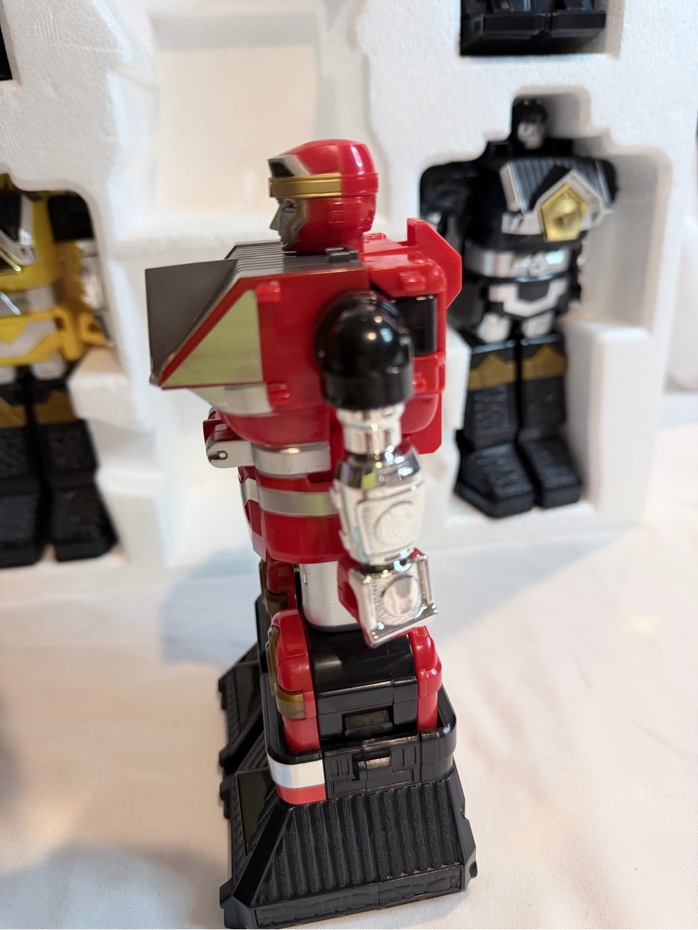 Power Ranger Megazord Deluxe Shogun Toy - Red Blue Pink Gold Black - Picture 6 of 14